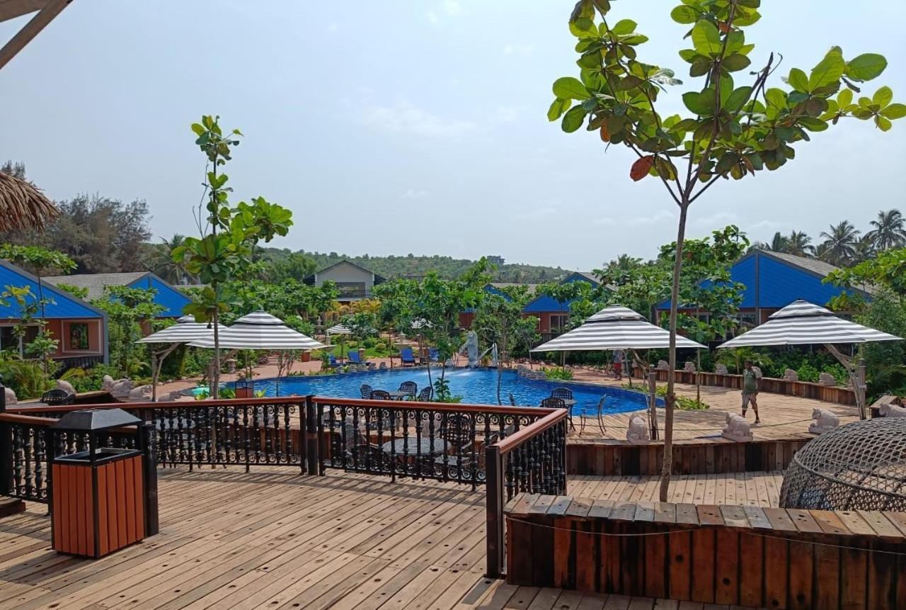 Mayfair On Sea, Morjim Beach, Goa Hotel Exterior foto